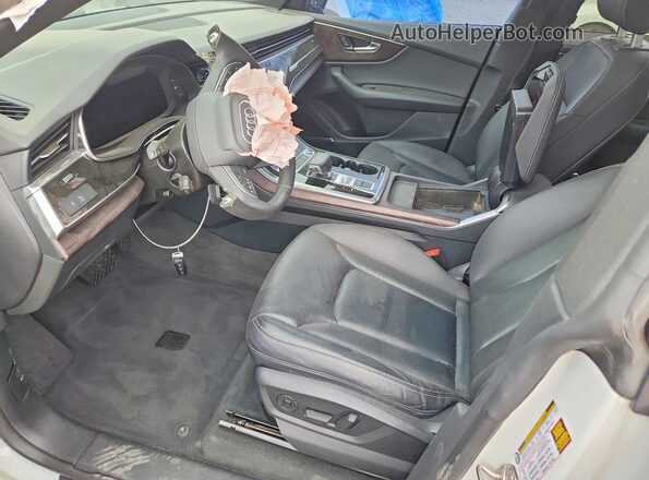 WA1EVAF14KD046885 2019 AUDI Q8 White 
