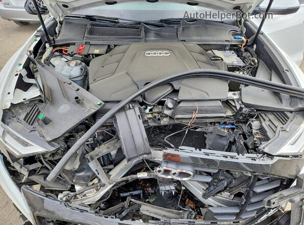 WA1EVAF14KD046885 2019 AUDI Q8 White 