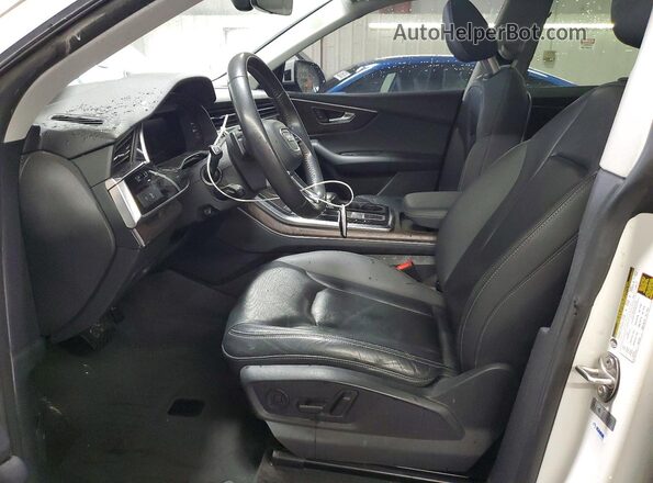 WA1EVAF16KD027464 2019 AUDI Q8 White Vista interior delantera