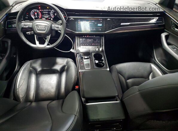 WA1EVAF16KD027464 2019 AUDI Q8 White Vista del salpicadero