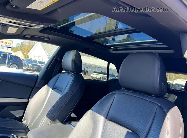WA1EVAF19KD011890 2019 AUDI Q8 Черный Вид задних сидений