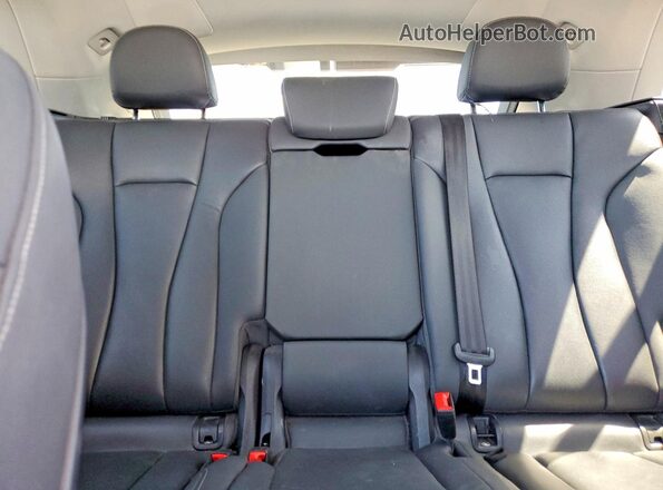 WA1EVAF1XKD017472 2019 AUDI Q8 Silver Vista de los asientos traseros
