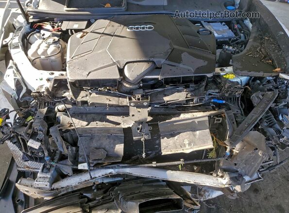 WA1EVBF14ND008003 2022 AUDI Q8 White Widok wnętrza z tyłu