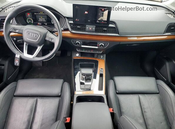 WA1F2AFY2N2073349 2022 AUDI Q5 Black Vista del salpicadero