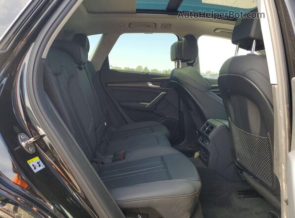 WA1F2AFY8R2131633 2024 AUDI Q5 Black Rear interior view