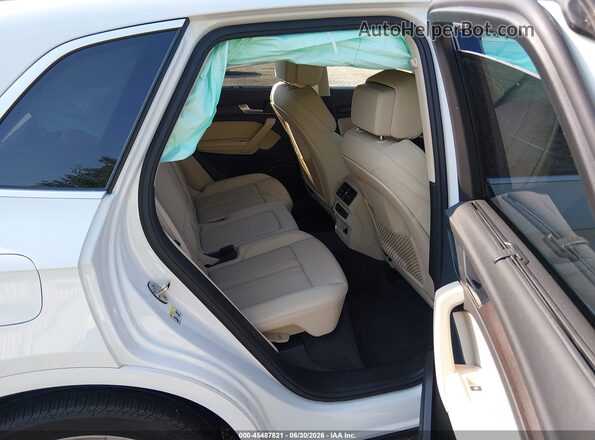 WA1FAAFY1R2088949 2024 AUDI Q5 White Vista de la etiqueta del VIN