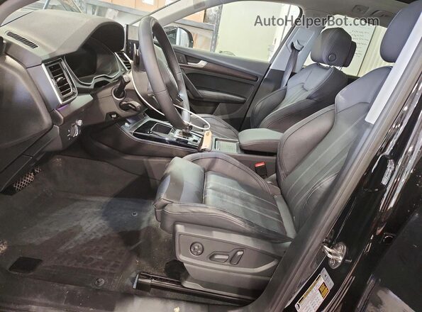 WA1FAAFY2R2006789 2024 AUDI Q5 Черный Вид салона спереди