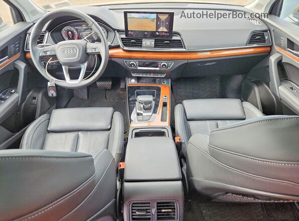 WA1FAAFY9N2016620 2022 AUDI Q5 Black Առջևի վահանակի տեսք