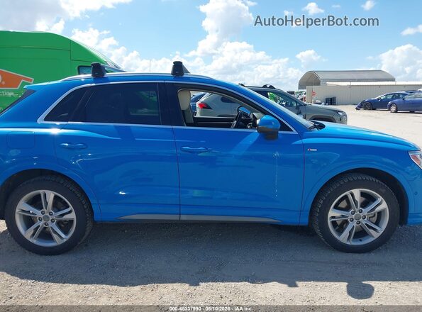 WA1FECF37K1083061 2019 AUDI Q3 Blue Vista interior trasera