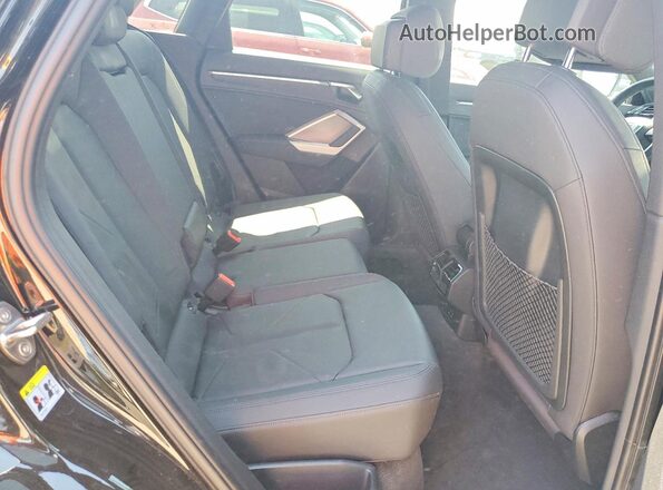 WA1FECF3XK1085371 2019 AUDI Q3 Black Vista interior trasera