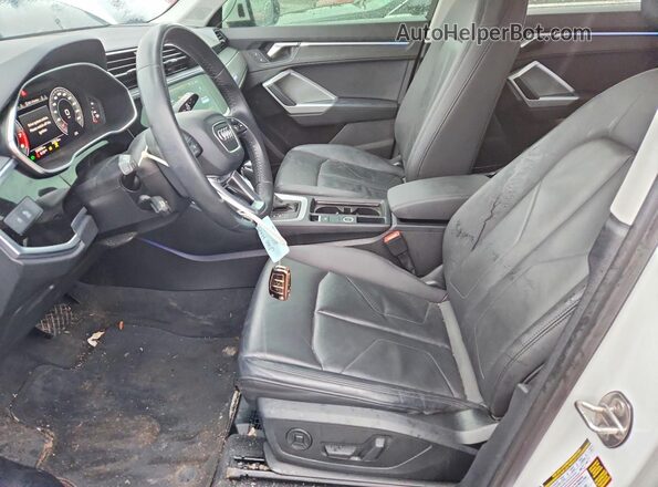 WA1FECF3XL1077059 2020 AUDI Q3 Белый Вид салона спереди