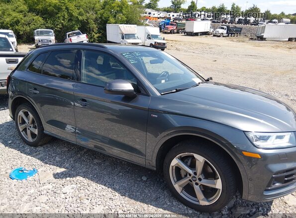 WA1FNAFY8L2094033 2020 AUDI Q5 Gray Սալոնի հետևի տեսք