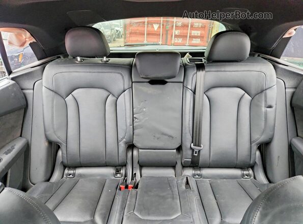 WA1FVAF15KD036094 2019 AUDI Q8 Black Rear seats view