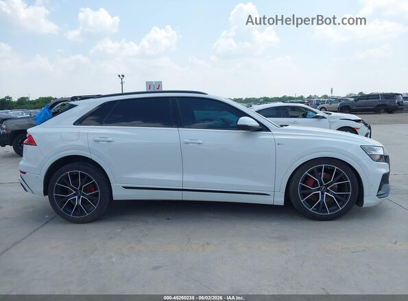 WA1FVBF14ND024335 2022 AUDI Q8 White სალონის 360-გრადუსიანი ხედი