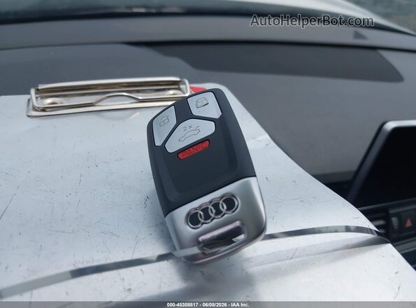 WA1G2AFY0L2056373 2020 AUDI Q5 White Dashboard view