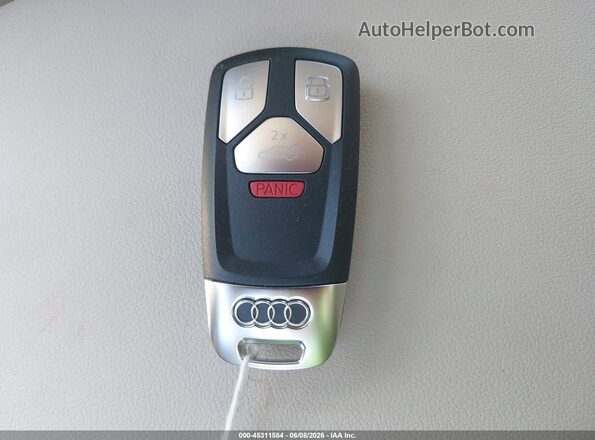 WA1GAAFY1R2002334 2024 AUDI Q5 Black Vista del salpicadero