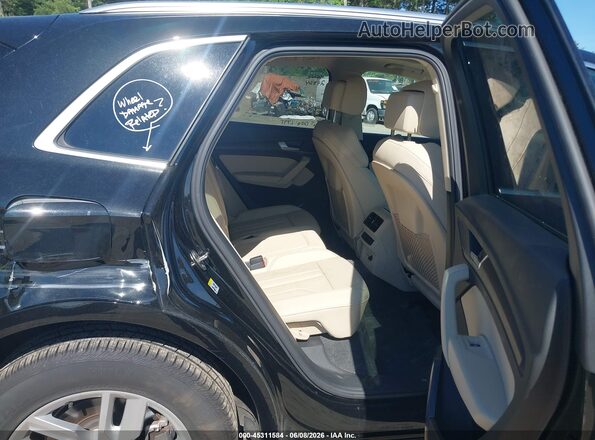 WA1GAAFY1R2002334 2024 AUDI Q5 Black Vista de la etiqueta del VIN