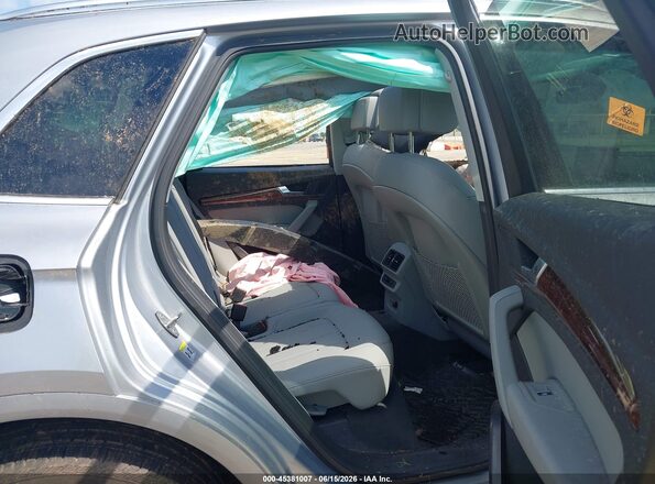 WA1GAAFY2N2070247 2022 AUDI Q5 Silver Вид наклейки з VIN-кодом