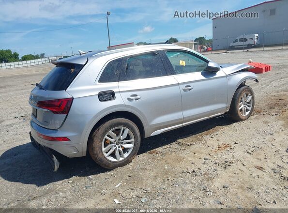 WA1GAAFY2N2070247 2022 AUDI Q5 Silver Задня права чверть