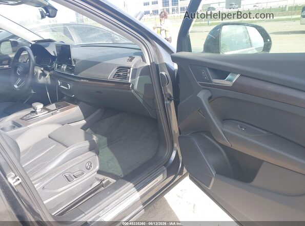 WA1GAAFY2R2064664 2024 AUDI Q5 Gray Vista interior delantera