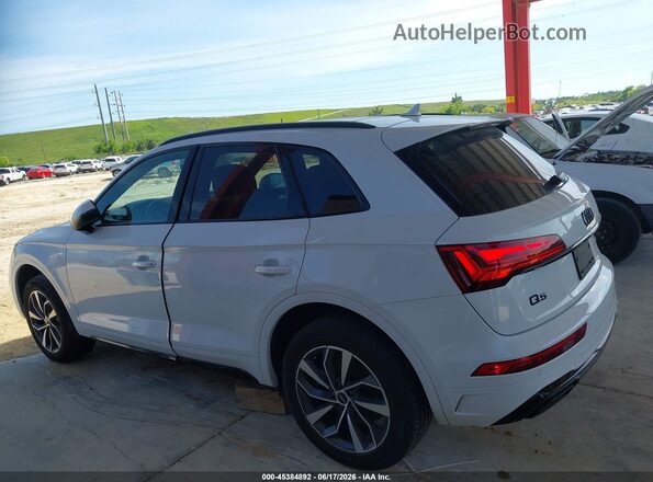 WA1GAAFY2R2129934 2024 AUDI Q5 White Vista interior de 360 grados