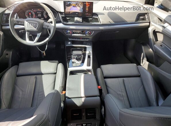 WA1GAAFY7R2117259 2024 AUDI Q5 Gray Dashboard view