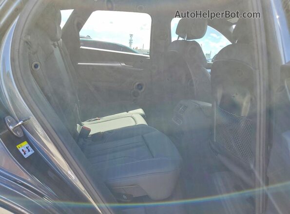 WA1GAAFY7R2117259 2024 AUDI Q5 Gray Rear seats view