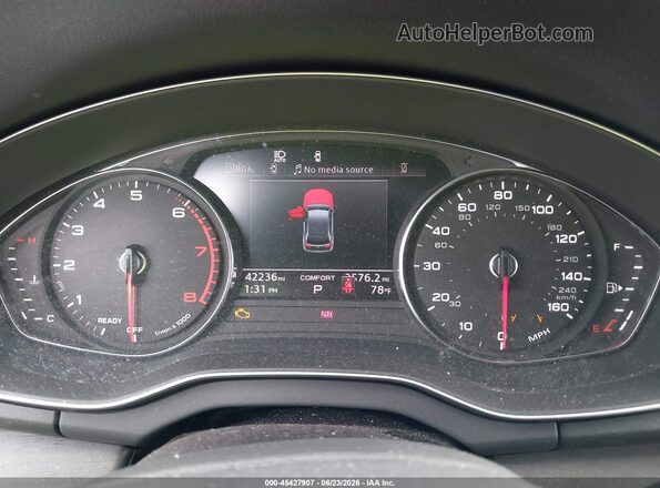 WA1GAAFY9R2008110 2024 AUDI Q5 Black Vista de los asientos traseros