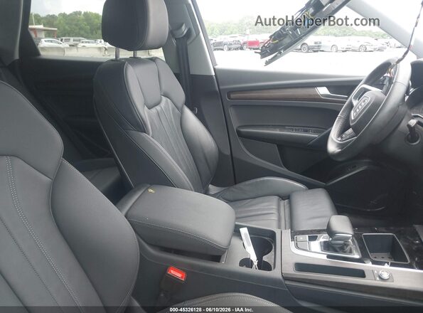 WA1GAAFYXR2146254 2024 AUDI Q5 White Vista interior delantera