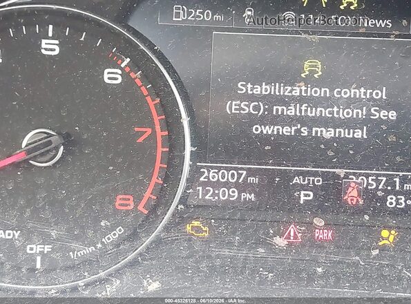 WA1GAAFYXR2146254 2024 AUDI Q5 White Vista de los asientos traseros