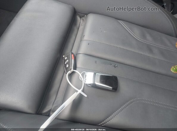 WA1GAAFYXR2146254 2024 AUDI Q5 White Vista del salpicadero