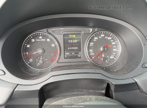 WA1GCCFSXHR004588 2017 AUDI Q3 Gray უკანა სავარძლების ხედი