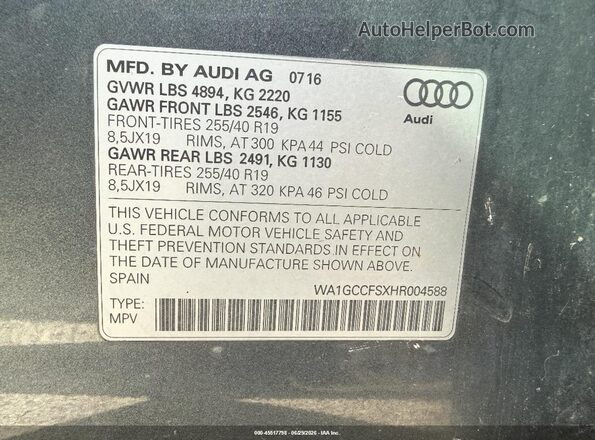 WA1GCCFSXHR004588 2017 AUDI Q3 Gray ძრავის განყოფილების ხედი