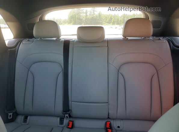 WA1GFCFS0GR008476 2016 AUDI Q3 Blue უკანა სავარძლების ხედი