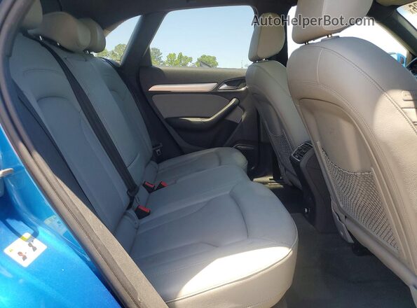 WA1GFCFS0GR008476 2016 AUDI Q3 Blue უკანა სალონის ხედი
