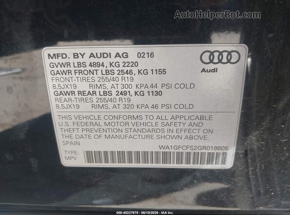 WA1GFCFS2GR018605 2016 AUDI Q3 Black ძრავის განყოფილების ხედი