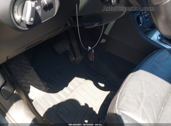 WA1GFCFS3GR015535 2016 AUDI Q3 Silver Widok deski rozdzielczej