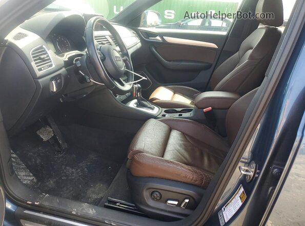 WA1GFCFS9GR016477 2016 AUDI Q3 Blue Widok wnętrza z przodu