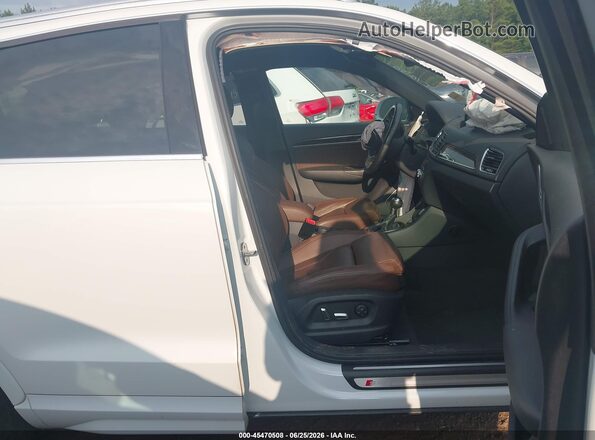 WA1GFCFSXGR006248 2016 AUDI Q3 Белый Вид салона спереди