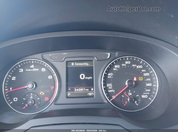 WA1GFCFSXGR009165 2016 AUDI Q3 Red Հետևի նստատեղերի տեսք
