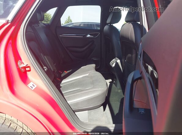WA1GFCFSXGR009165 2016 AUDI Q3 Red VIN կոդի պիտակի տեսք