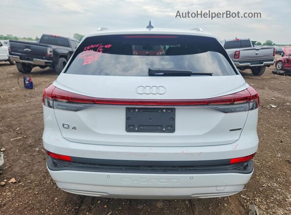 WA1H2BFZ5NP030408 2022 AUDI Q4 White უკანა ხედი