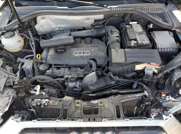 WA1JCCFS2JR028895 2018 AUDI Q3 Black Engine compartment view