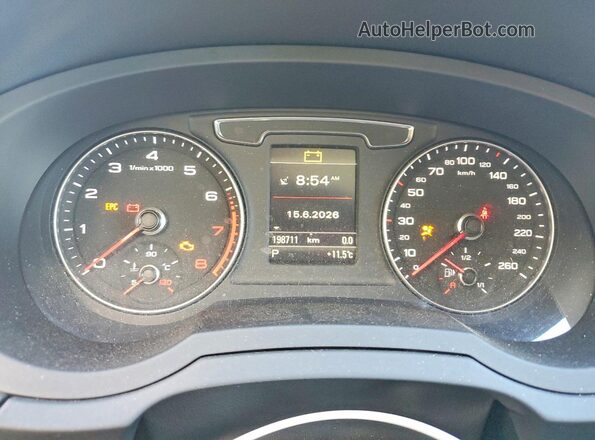 WA1JCCFS2JR028895 2018 AUDI Q3 Black Instrument cluster view