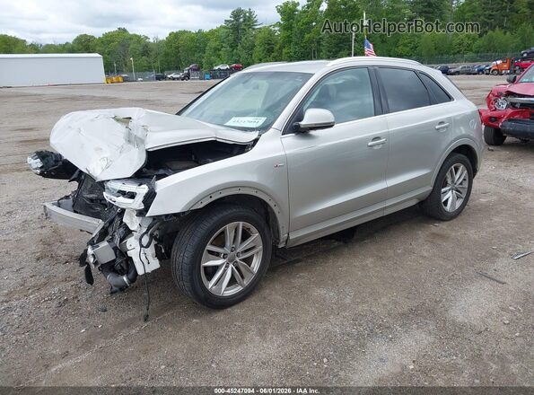 WA1JCCFS4JR010138 2018 AUDI Q3 Silver Առջևի ձախ երեք քառորդ տեսարան