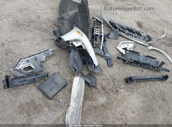 WA1JCCFS4JR010138 2018 AUDI Q3 Silver Սարքավորումների վահանակի տեսք