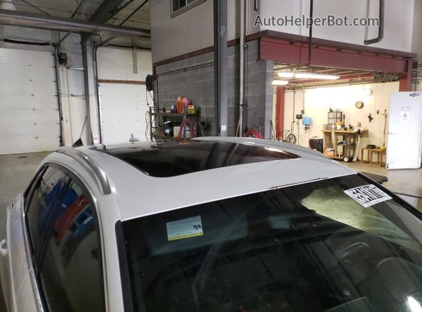WA1JCCFS5JR013985 2018 AUDI Q3 White 
