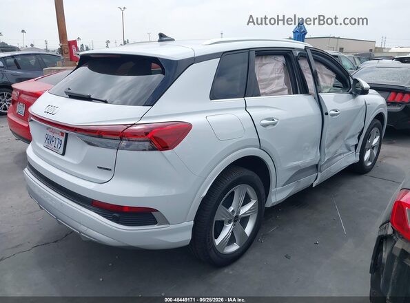 WA1K2BFZ0PP058920 2023 AUDI Q4 White Rear right