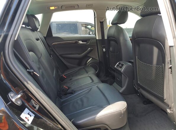 WA1L2AFP0HA009590 2017 AUDI Q5 Black Սալոնի հետևի տեսք