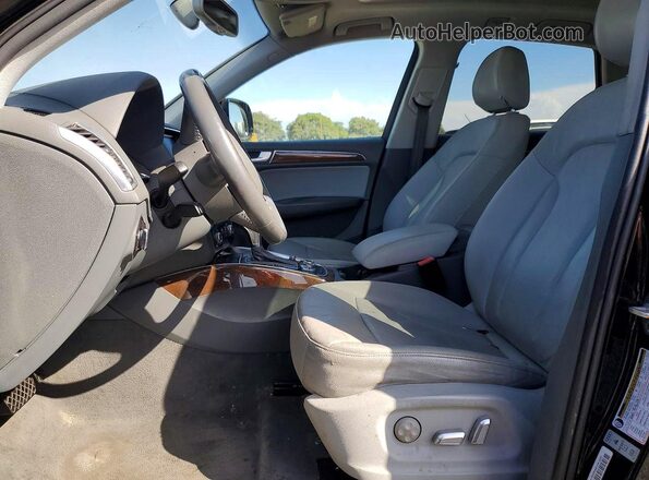 WA1L2AFP5HA008886 2017 AUDI Q5 Black Вид салону спереду